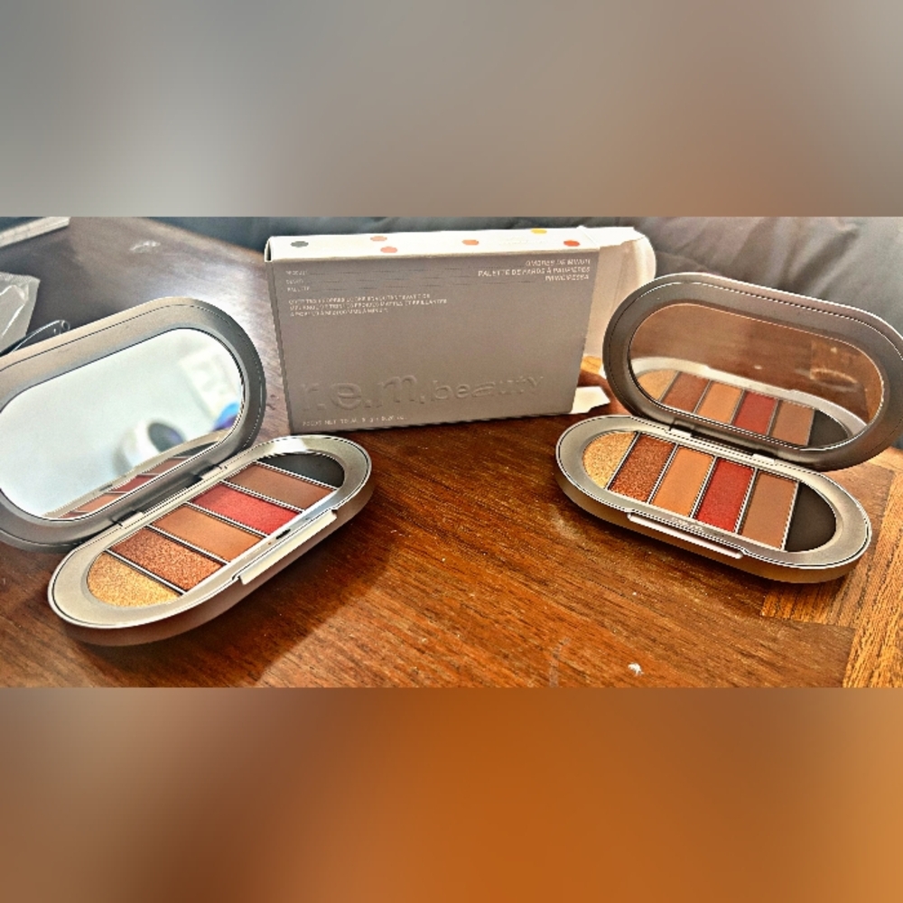R.E.M beauty eyeshadow